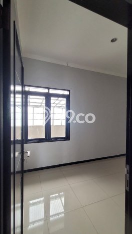 Rumah Modern Minimalis 4 Kamar Bisa Langsung Pindah di Batununggal Rumah Modern Minimalis 4 Kamar Bisa Langsung Pindah di Batununggal