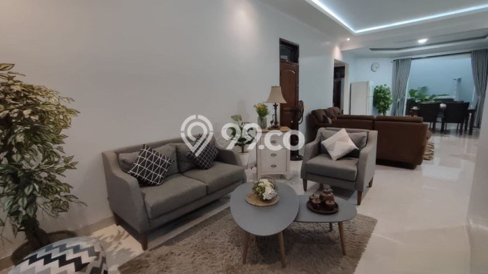 For Sale Rumah 5 Kamar Lokasi Strategis Nyaman dan Strategis di Arcamanik For Sale Rumah 5 Kamar Lokasi Strategis Nyaman dan Strategis di Arcamanik