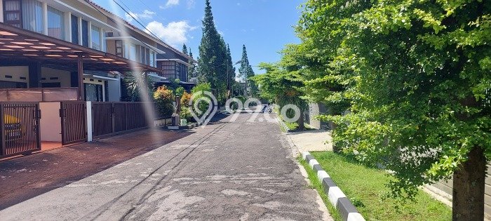 Rumah Sederhana Dijual di Antapani 5 Kamar dengan Luas Tanah 198m2 Rumah Sederhana Dijual di Antapani 5 Kamar dengan Luas Tanah 198m2