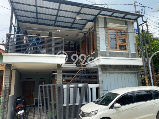 Dijual Cepat Rumah Favorit Siap Huni LB 270m2 di Batununggal, Bandung Dijual Cepat Rumah Favorit Siap Huni LB 270m2 di Batununggal, Bandung