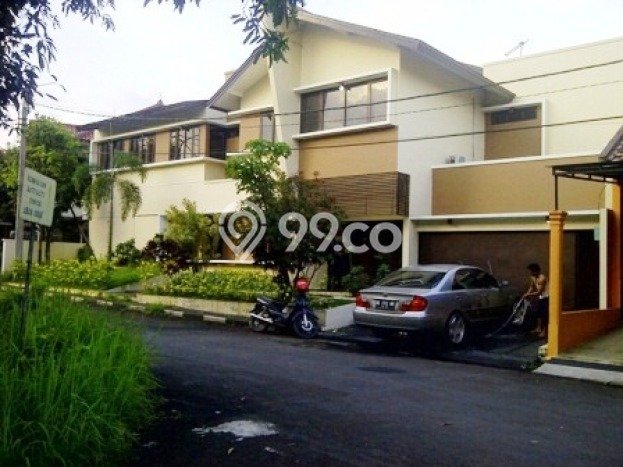 SPECIAL OFFER! Rumah area Arcamanik, 5 KT, Area Asri, LT 400m2m² Bangunan 600m2m² SPECIAL OFFER! Rumah area Arcamanik, 5 KT, Area Asri, LT 400m2m² Bangunan 600m2m²