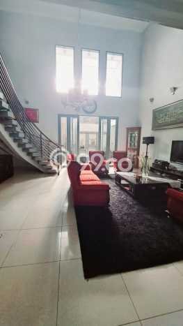 HARGA SPECIAL! Rumah Strategis di , LT 447m2m² LB 250m2m² HARGA SPECIAL! Rumah Strategis di , LT 447m2m² LB 250m2m²