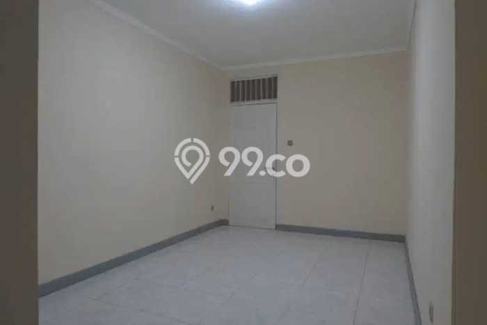 Jual Rumah Strategis Bagus Punya 4 KT di Antapani Bandung SHM Jual Rumah Strategis Bagus Punya 4 KT di Antapani Bandung SHM