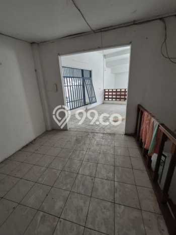Disewakan! Rumah 6 Kamar Tidur &
4 Kamar Mandi di Buah Batu, Bandung Disewakan! Rumah 6 Kamar Tidur &
4 Kamar Mandi di Buah Batu, Bandung
