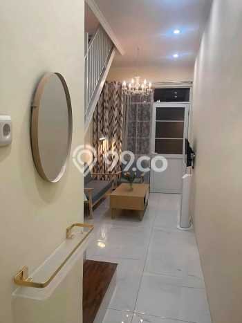 Siap Huni Rumah Minimalis & Modern LB 70m2 di Cicadas Siap Huni Rumah Minimalis & Modern LB 70m2 di Cicadas