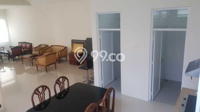 Disewakan! Rumah 2 Kamar Tidur &
2 Kamar Mandi di Sayap Dago, Bandung Disewakan! Rumah 2 Kamar Tidur &
2 Kamar Mandi di Sayap Dago, Bandung
