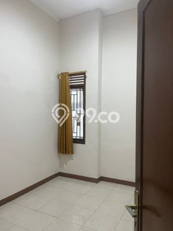 UNIT LANGKA! Rumah kawasan Bojongsoang, 2 KT, Pemandangan Kota, LT 120m2m² Bangunan 85m2m² UNIT LANGKA! Rumah kawasan Bojongsoang, 2 KT, Pemandangan Kota, LT 120m2m² Bangunan 85m2m²