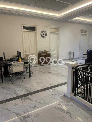 BEST LOCATION! Rumah kawasan Batununggal, Dekat Stasiun, 7 KM, LT 244m2m² LB 450m2m² BEST LOCATION! Rumah kawasan Batununggal, Dekat Stasiun, 7 KM, LT 244m2m² LB 450m2m²