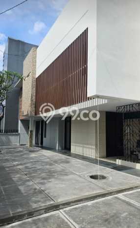 GOOD DEAL! Rumah di Bandung Kota, 9 KM, Siap Huni, Luas 400m² Bangunan 500m² GOOD DEAL! Rumah di Bandung Kota, 9 KM, Siap Huni, Luas 400m² Bangunan 500m²