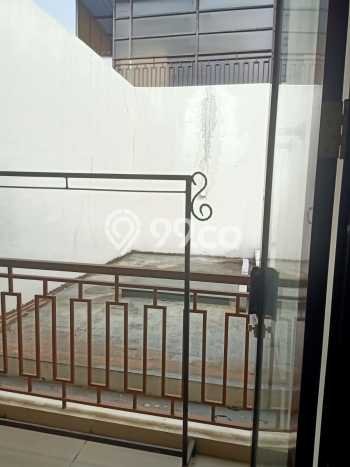 Disewakan! Rumah 3 Kamar Tidur &
3 Kamar Mandi di Podomoro Park Bandung, Bandung Disewakan! Rumah 3 Kamar Tidur &
3 Kamar Mandi di Podomoro Park Bandung, Bandung