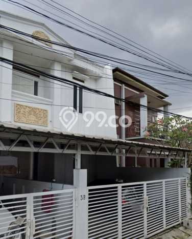BEST LOCATION! Rumah di Turangga, Akses ke Stasiun, 2 KM, LT 117m2m² Bangunan 200m2m² BEST LOCATION! Rumah di Turangga, Akses ke Stasiun, 2 KM, LT 117m2m² Bangunan 200m2m²
