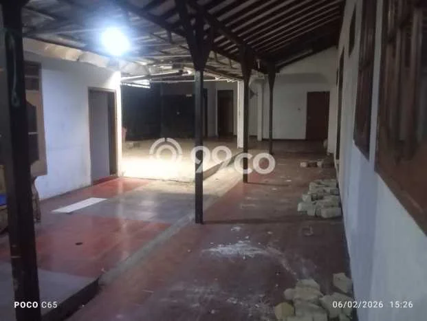 Unit Gudang Disewakan di Moch Toha di Area Ramai & Strategis Unit Gudang Disewakan di Moch Toha di Area Ramai & Strategis
