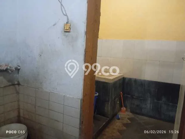 Unit Gudang Disewakan di Moch Toha di Area Ramai & Strategis Unit Gudang Disewakan di Moch Toha di Area Ramai & Strategis