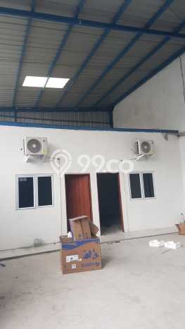 Unit Gudang Paling Strategis di Cipondoh Tangerang dengan LB 500m2 Unit Gudang Paling Strategis di Cipondoh Tangerang dengan LB 500m2