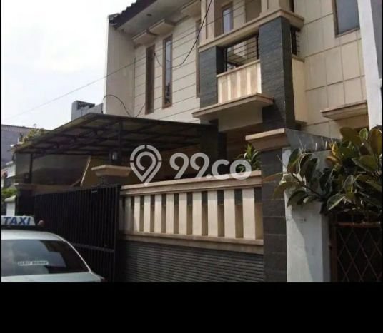 Rumah 0 KT 0 KM LT 130m², Luas Bangunan 230m² di Tebet, Jakarta Selatan Rumah 0 KT 0 KM LT 130m², Luas Bangunan 230m² di Tebet, Jakarta Selatan