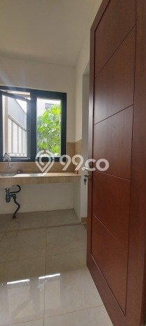 Siap Huni Rumah Mewah 4 Kamar di Kebon Jeruk Dekat ke Mana Pun Siap Huni Rumah Mewah 4 Kamar di Kebon Jeruk Dekat ke Mana Pun