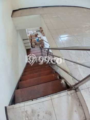Unit Ruko Disewakan di Malang Kota di Area Ramai & Strategis Unit Ruko Disewakan di Malang Kota di Area Ramai & Strategis