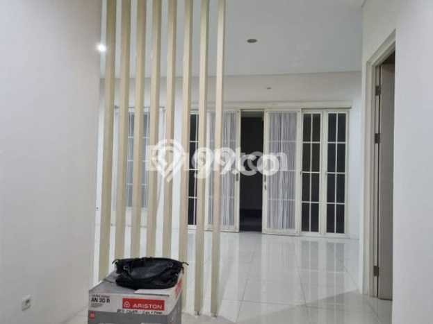 Rumah Sewa Malang LT 128m2 LB 120m2 Kawasan Soekarno Hatta Rumah Sewa Malang LT 128m2 LB 120m2 Kawasan Soekarno Hatta