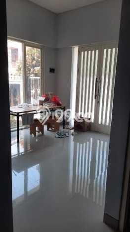 Rumah Bagus Siap Huni Di Blimbing Luas 300m2 Aman Rumah Bagus Siap Huni Di Blimbing Luas 300m2 Aman
