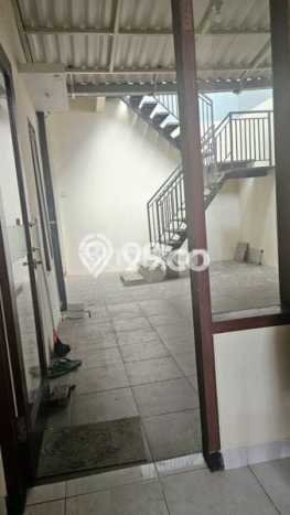 Rumah sewa siap pakai 4 Kamar Tidur di Dinoyo, Malang Rumah sewa siap pakai 4 Kamar Tidur di Dinoyo, Malang