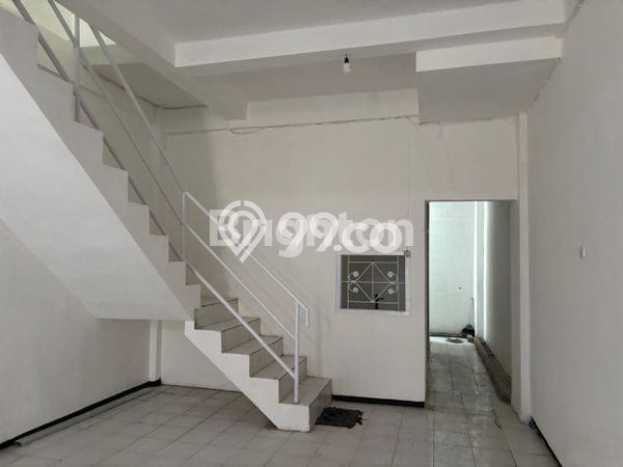 LOKASI STRATEGIS! Ruko Kawasan , Luas 144m2m², Kawasan Ramai, Siap Operasional LOKASI STRATEGIS! Ruko Kawasan , Luas 144m2m², Kawasan Ramai, Siap Operasional