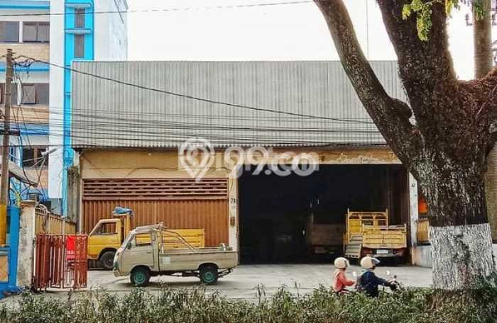 Unit Gudang Disewakan di Soekarno Hatta di Area Ramai & Strategis Unit Gudang Disewakan di Soekarno Hatta di Area Ramai & Strategis