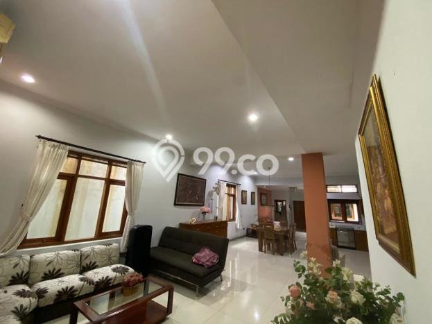 For Sale! Luxury House LT 1130m2 Desain Elegan di Cihampelas For Sale! Luxury House LT 1130m2 Desain Elegan di Cihampelas