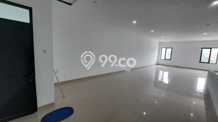 Ruko Kawasan Kopo, Luas 200m², Akses Strategis, Siap Bisnis Ruko Kawasan Kopo, Luas 200m², Akses Strategis, Siap Bisnis