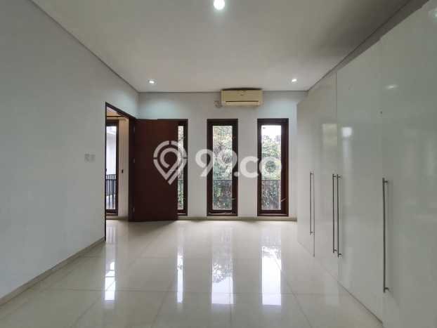 Jual Rumah Luas Megah Dengan View Cantik di Lebak Bulus, Jakarta Selatan Jual Rumah Luas Megah Dengan View Cantik di Lebak Bulus, Jakarta Selatan