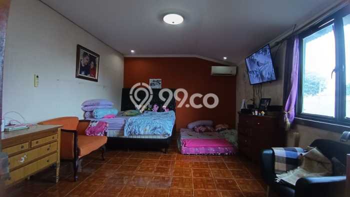 Jual Rumah Strategis Bagus Punya 6 KT di Ciputat Tangerang Selatan SHM Jual Rumah Strategis Bagus Punya 6 KT di Ciputat Tangerang Selatan SHM