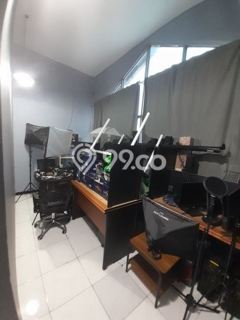 Ruko Lokasi Premium di Pondok Kelapa, Luas 135m², Ready Operasi Ruko Lokasi Premium di Pondok Kelapa, Luas 135m², Ready Operasi