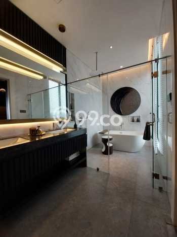 Dijual Rumah Mewah Megah Dengan View Eksklusif di Alam Sutera, Tangerang Dijual Rumah Mewah Megah Dengan View Eksklusif di Alam Sutera, Tangerang