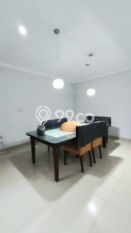 Siap Huni Rumah Mewah 6 Kamar di Kebayoran Baru Dekat ke Mana Saja Siap Huni Rumah Mewah 6 Kamar di Kebayoran Baru Dekat ke Mana Saja