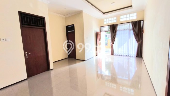 Disewakan Cepat Rumah Kondisi Baik di Area Karawaci, Tangerang Disewakan Cepat Rumah Kondisi Baik di Area Karawaci, Tangerang