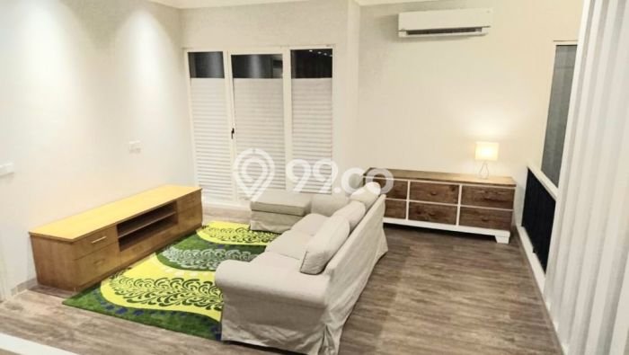 Jual Rumah Mewah Megah Dengan View Cantik di Alam Sutera, Tangerang Jual Rumah Mewah Megah Dengan View Cantik di Alam Sutera, Tangerang