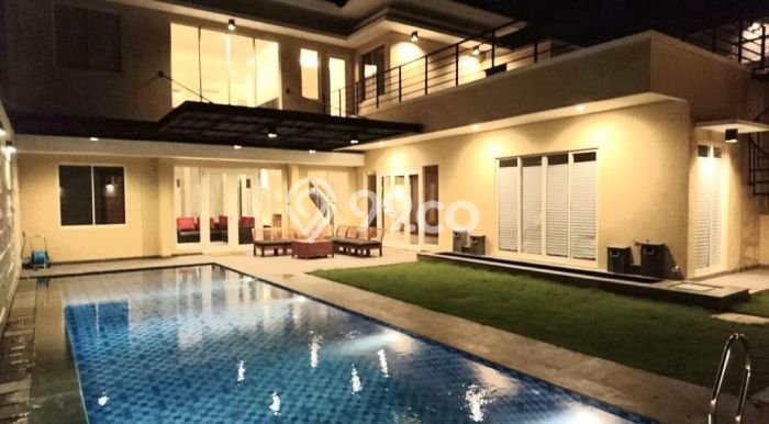 Jual Rumah Mewah Megah Dengan View Cantik di Alam Sutera, Tangerang Jual Rumah Mewah Megah Dengan View Cantik di Alam Sutera, Tangerang