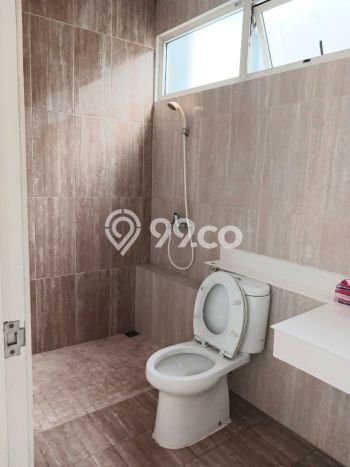 Rumah Disewakan Tangerang LT 240m2 LB 263m2 Kawasan Alam Sutera Rumah Disewakan Tangerang LT 240m2 LB 263m2 Kawasan Alam Sutera