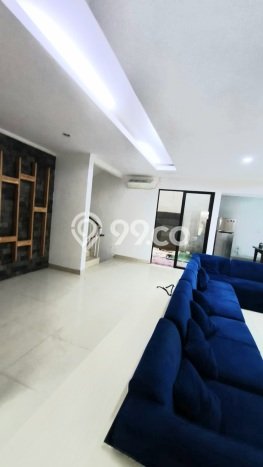 Siap Huni Rumah Mewah 6 Kamar di Kebayoran Baru Dekat ke Mana Saja Siap Huni Rumah Mewah 6 Kamar di Kebayoran Baru Dekat ke Mana Saja
