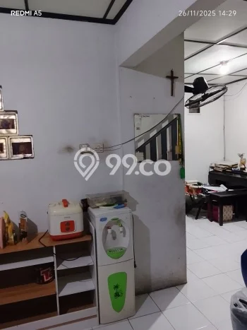 Disewakan! Rumah 5 Kamar Tidur &
3 Kamar Mandi di Tomang, Jakarta Barat Disewakan! Rumah 5 Kamar Tidur &
3 Kamar Mandi di Tomang, Jakarta Barat