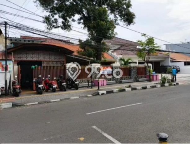Rumah Elit Modern Tanpa Renovasi di Rawamangun Jakarta Timur Rumah Elit Modern Tanpa Renovasi di Rawamangun Jakarta Timur