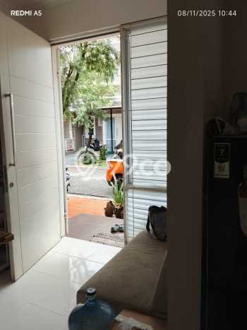 Rumah Modern Cantik 2 Kamar Siap Huni di Serpong Rumah Modern Cantik 2 Kamar Siap Huni di Serpong