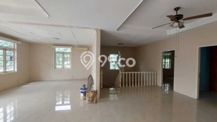 Rumah Elit LB 498m2 Siap Huni Desain Elegan di Pondok Indah, Jakarta Selatan Rumah Elit LB 498m2 Siap Huni Desain Elegan di Pondok Indah, Jakarta Selatan