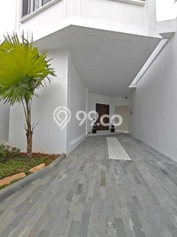 For Sale! Luxury House LT 150m2 Desain Modern di Kemang For Sale! Luxury House LT 150m2 Desain Modern di Kemang