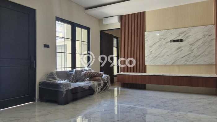 Rumah Terawat area Semarang Timur, Semarang, LT 240m2m², LB 120m2m² Rumah Terawat area Semarang Timur, Semarang, LT 240m2m², LB 120m2m²