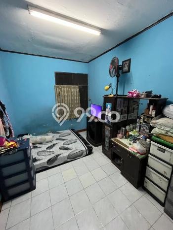 Rumah Modern 3 KT di Raya Darmo Surabaya Unfurnished Rumah Modern 3 KT di Raya Darmo Surabaya Unfurnished