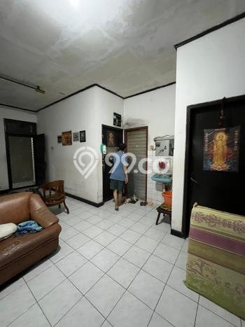 Rumah Modern 3 KT di Raya Darmo Surabaya Unfurnished Rumah Modern 3 KT di Raya Darmo Surabaya Unfurnished