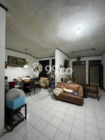 Rumah Modern 3 KT di Raya Darmo Surabaya Unfurnished Rumah Modern 3 KT di Raya Darmo Surabaya Unfurnished