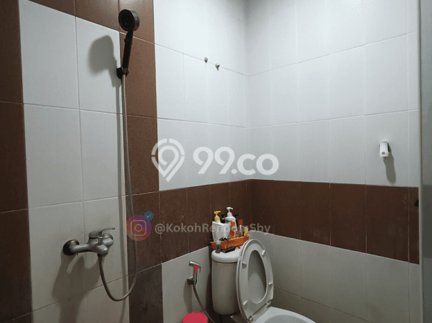 Jual Rumah Bagus Siap Huni LB 140m2 di Pakuwon City, Surabaya Jual Rumah Bagus Siap Huni LB 140m2 di Pakuwon City, Surabaya