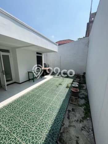 Rumah Modern Cantik 2 KT Siap Huni di Darmo permai Rumah Modern Cantik 2 KT Siap Huni di Darmo permai