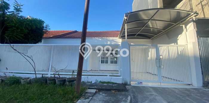 Rumah Modern Cantik 2 KT Siap Huni di Darmo permai Rumah Modern Cantik 2 KT Siap Huni di Darmo permai